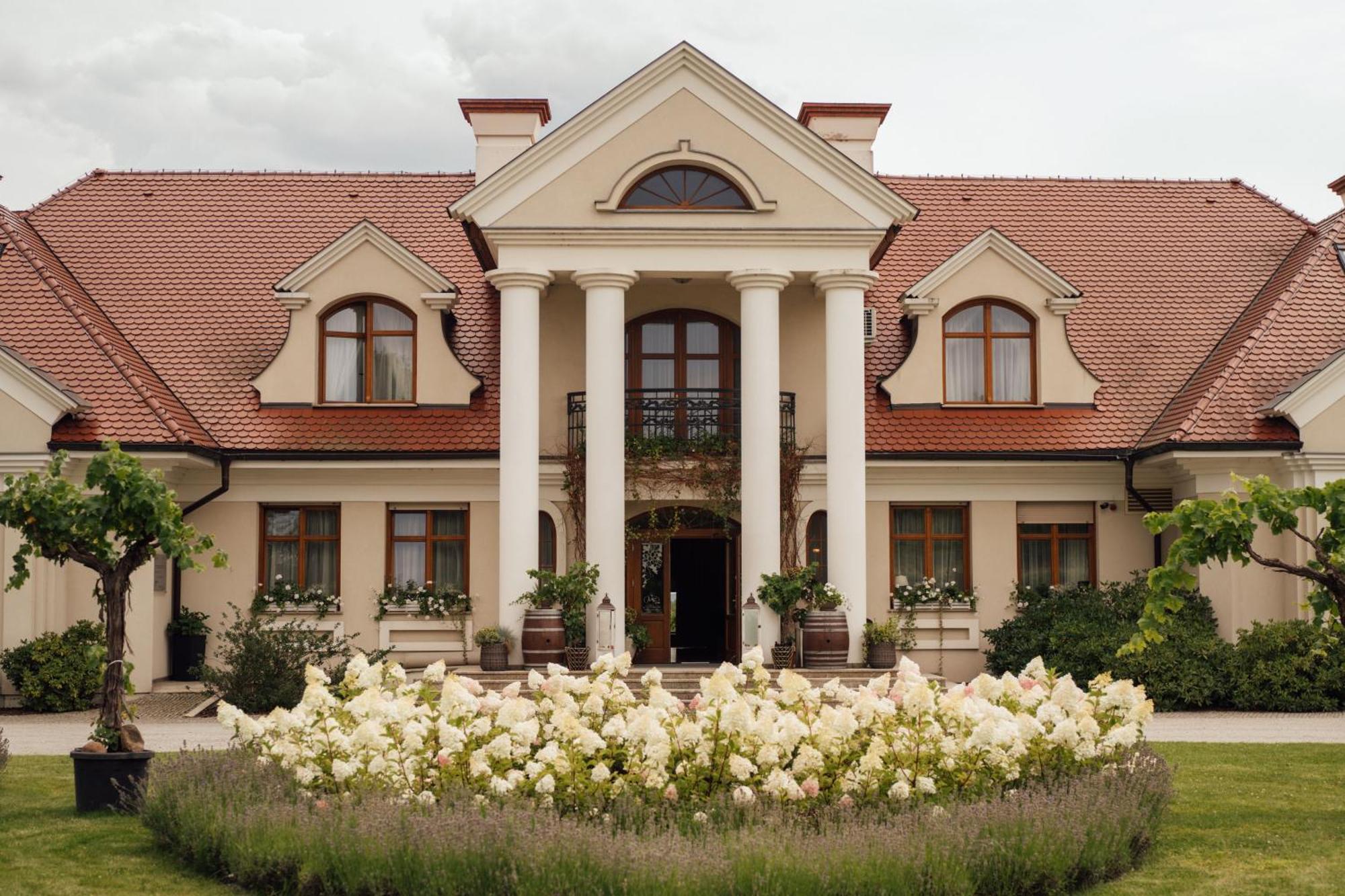 Winny Dworek Sulechów Extérieur photo